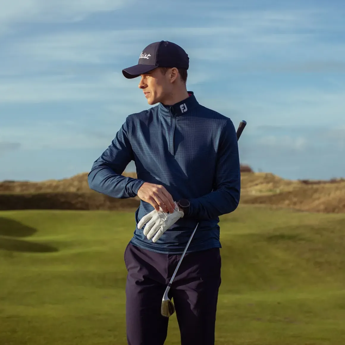 FootJoy Men's Glen Plaid Chill-Out Golf Midlayer