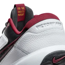 Nike Men's Victory Pro 3 Waterproof Spiked Golf Shoes