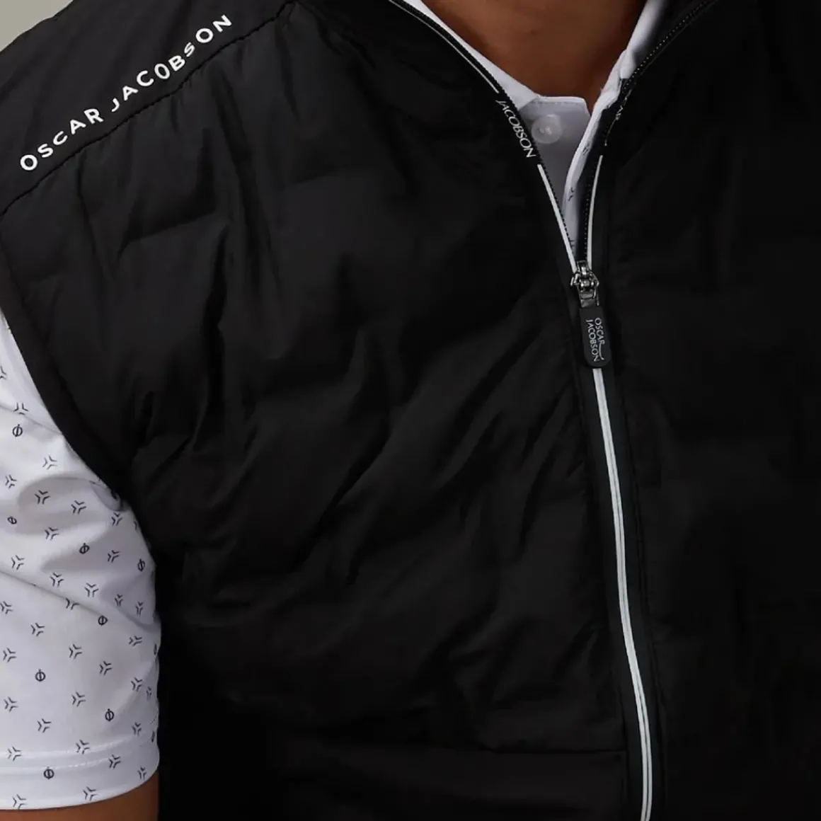 Oscar Jacobson Men's Quinn Golf Gilet