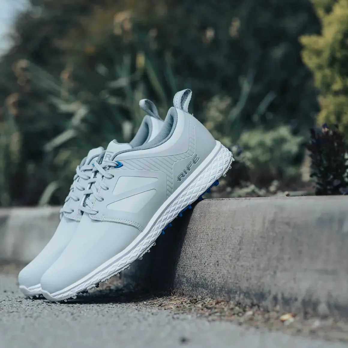 Rife Men's RF-10 Edge Waterproof Spikeless Golf Shoes