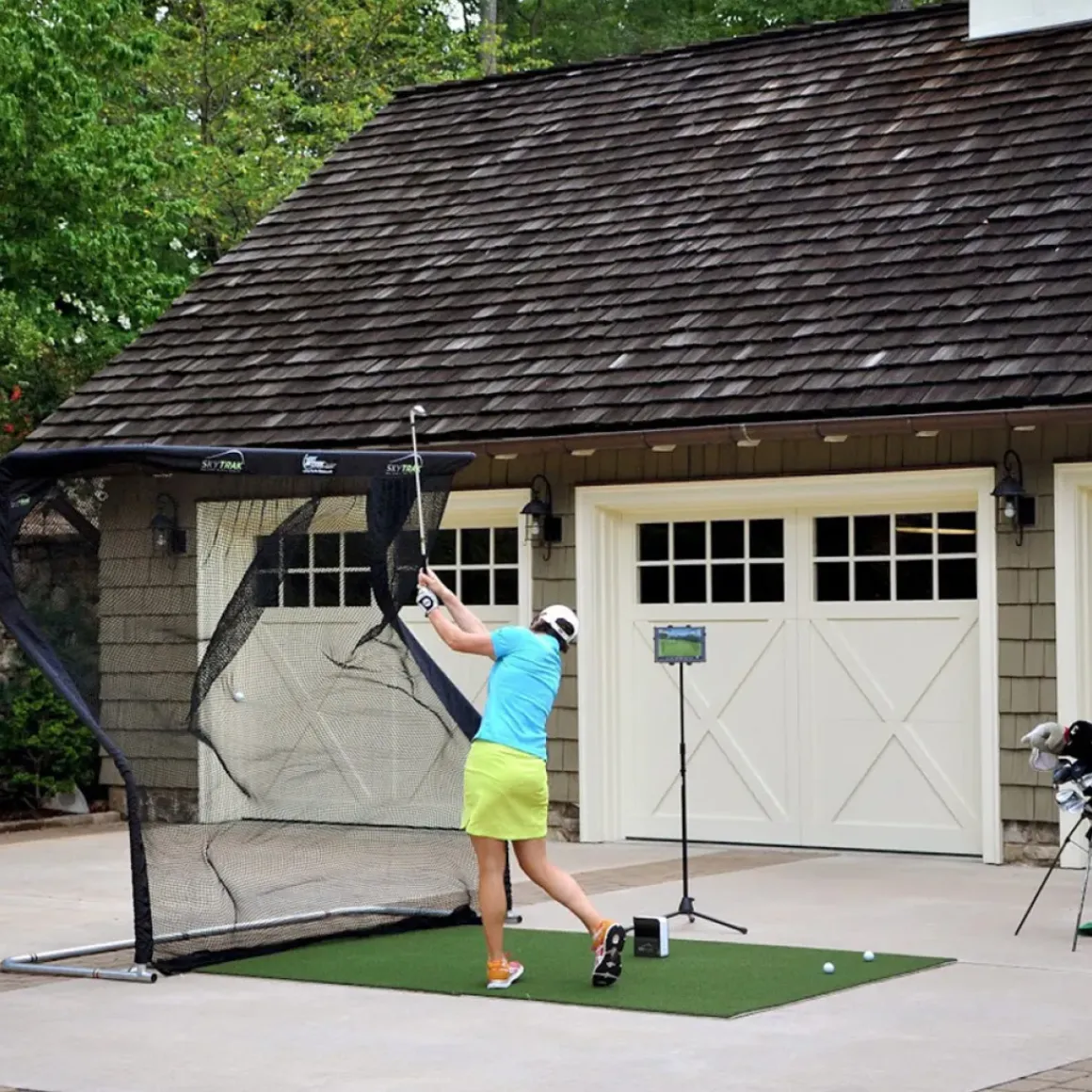 SkyTrak Personal Golf Launch Monitor & Simulator
