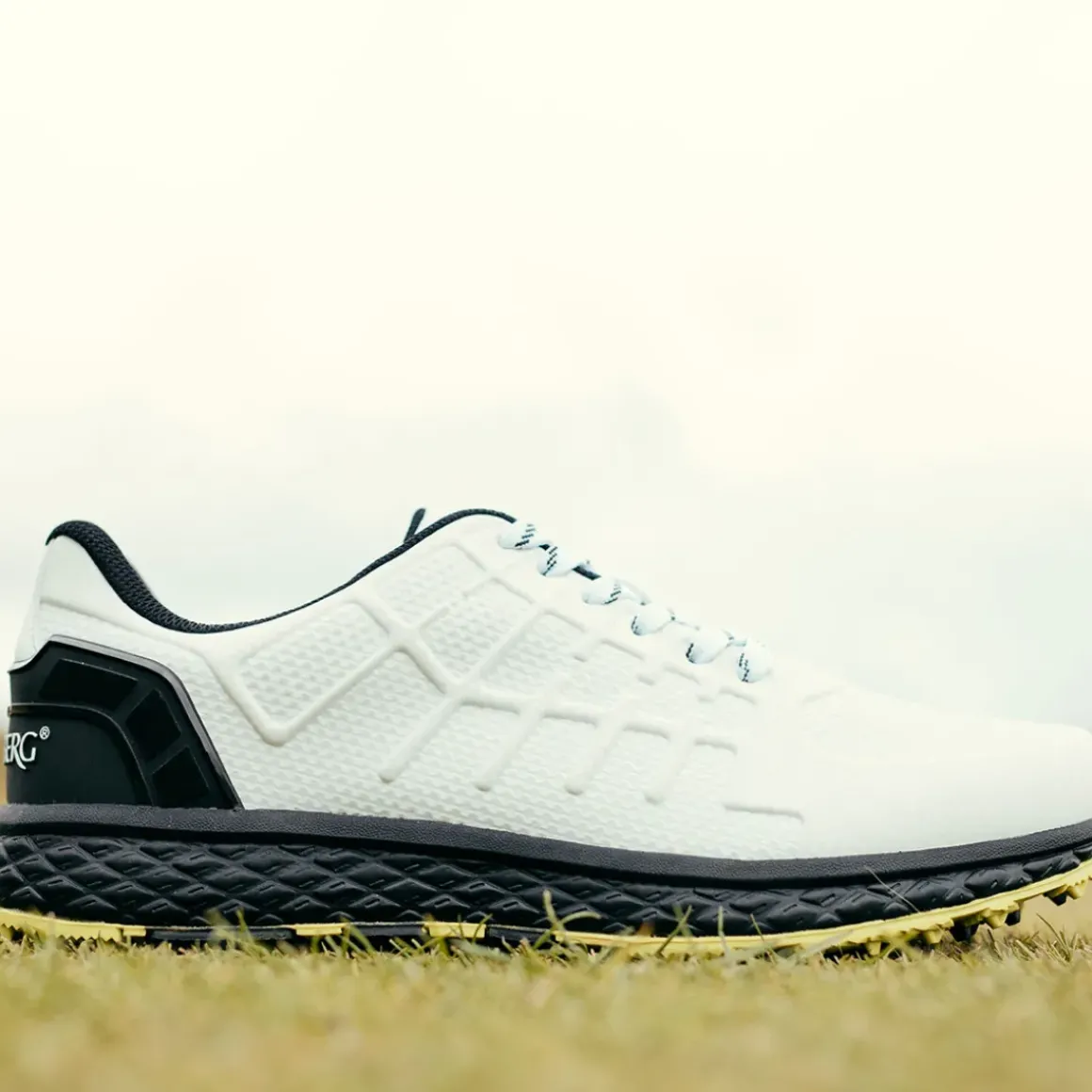 Stromberg Men's Razor Waterproof Spikeless Golf Shoes