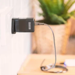 Tech Energi UK Dual USB Mains Charger